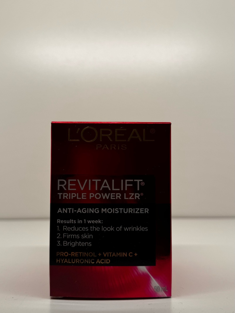 L'Oreal Revitalift Triple Power LZR Anti-Aging Moisturizer - Red